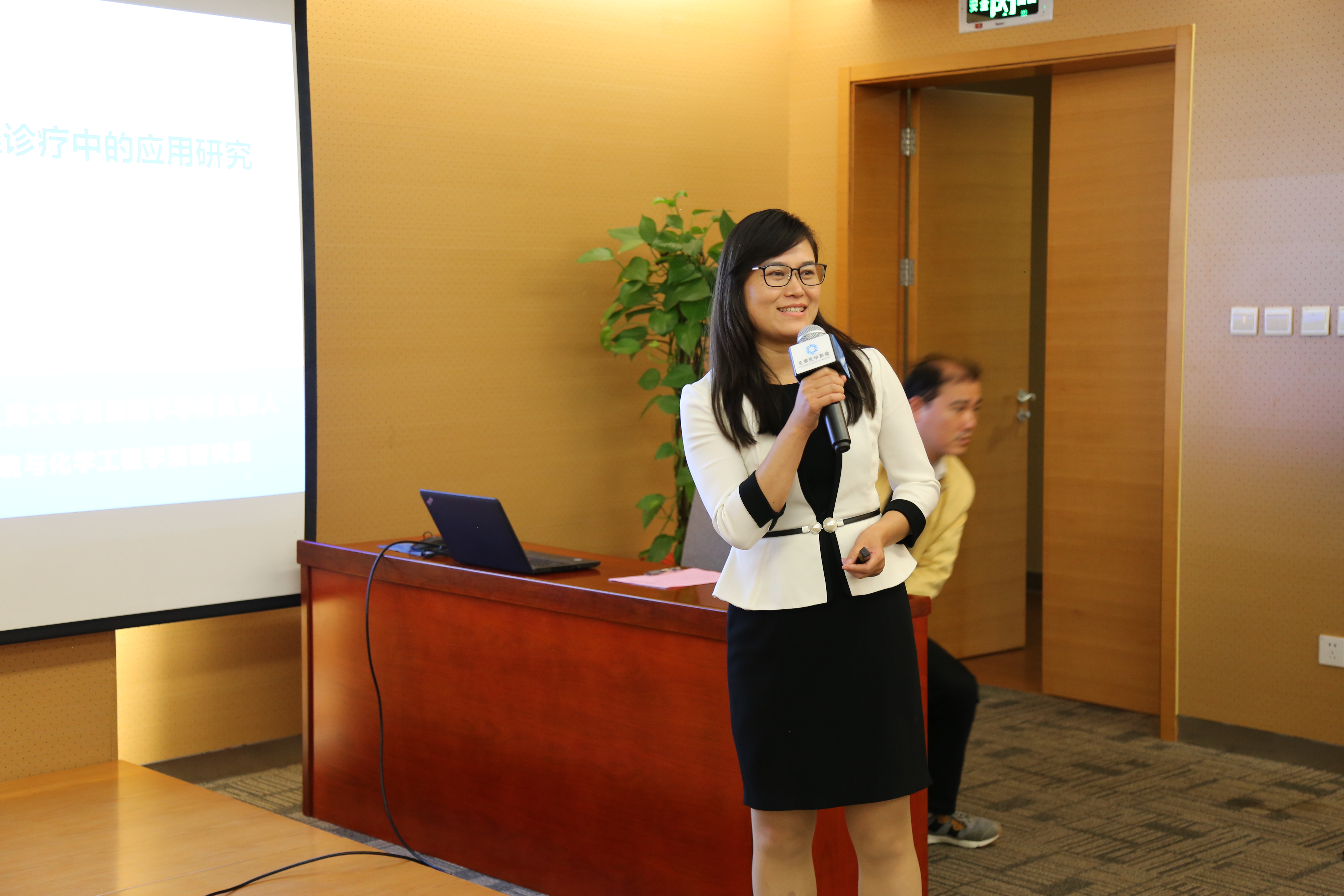 8deb5c9166050b7eb405bdbabdd70bd